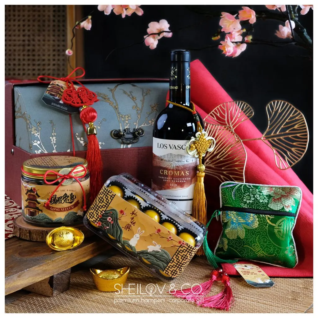 Bǎo 宝 (Treasured)