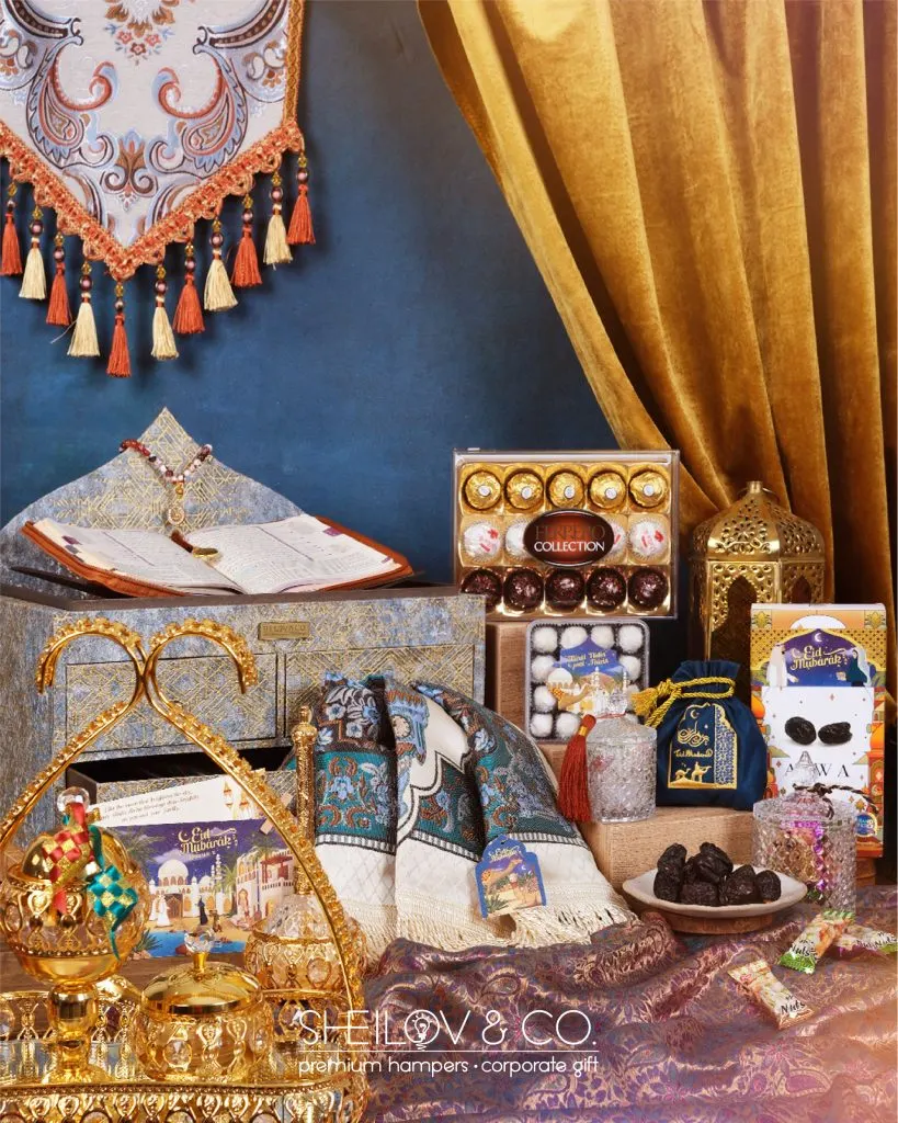 Azwa (عزوة) – Light